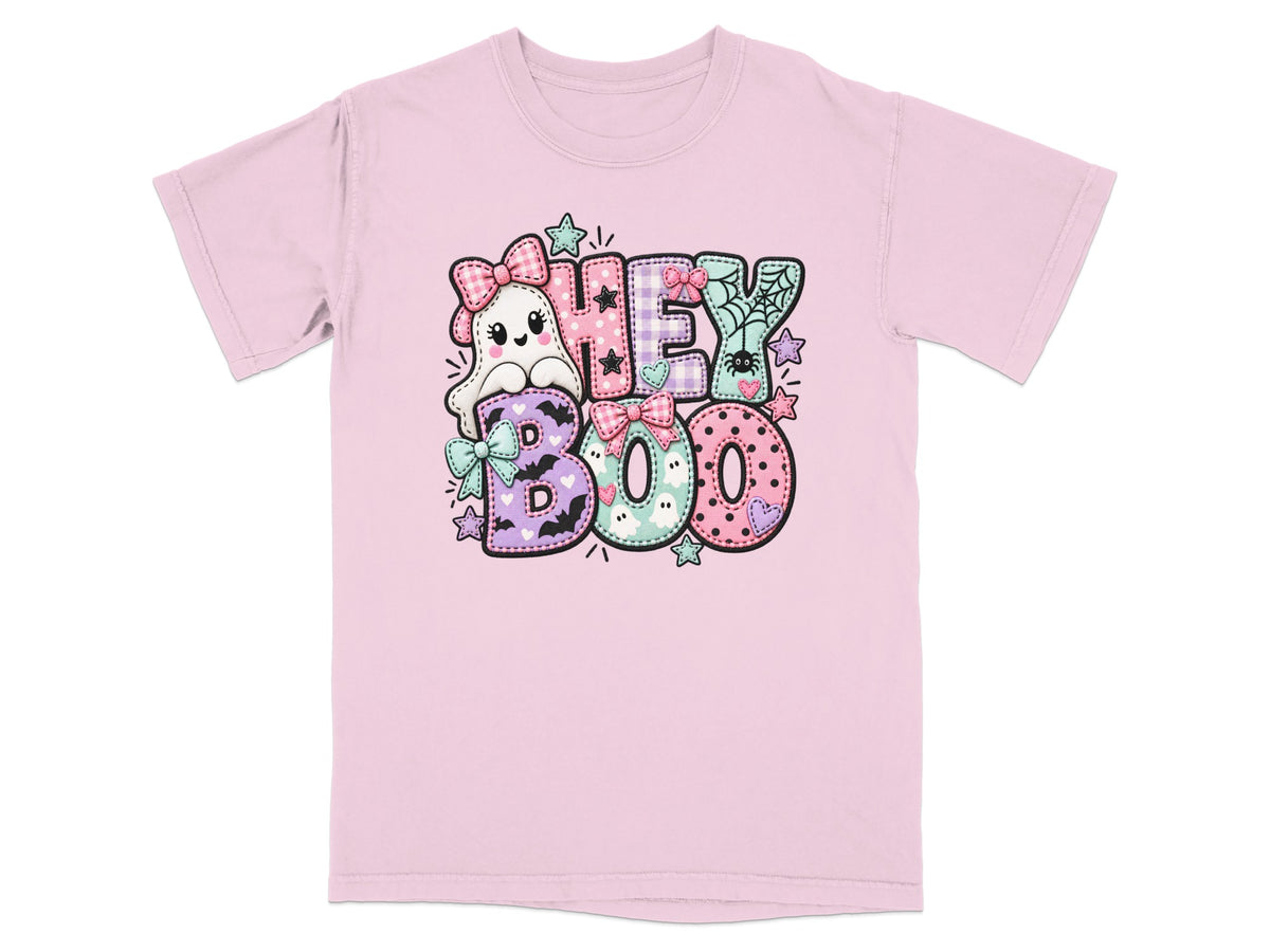 Pink t-shirt with "Hey Boo" graphic featuring a ghost and Halloween elements.