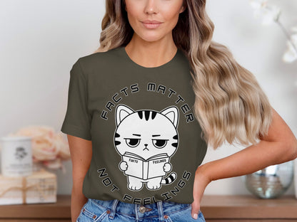 T-shirt with a grumpy cat reading a book. Text says "Facts Matter Not Feelings".